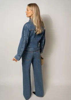 By Malene Birger VILLIES