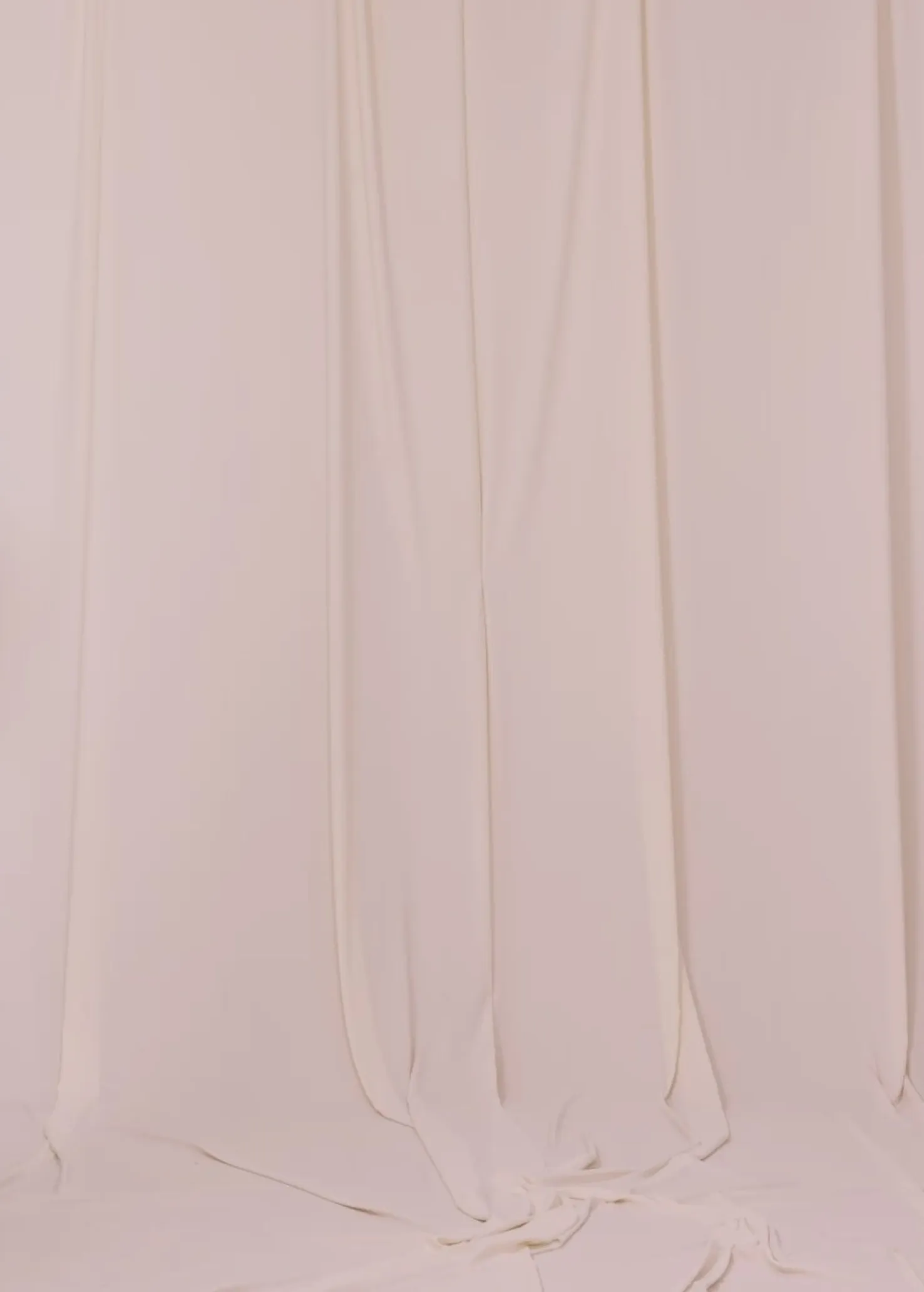 Modström GalenMD short v-neck