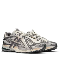 New Balance M1906AD