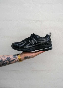 New Balance M1906RCH