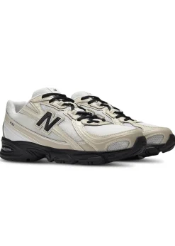 New Balance U7404OO