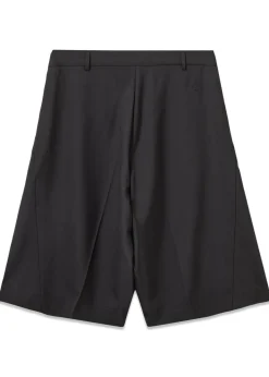 The Garment Grand Shorts