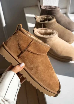 UGG W Classic Ultra Mini