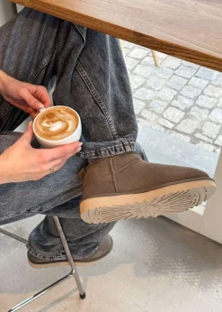 UGG W Classic Ultra Mini